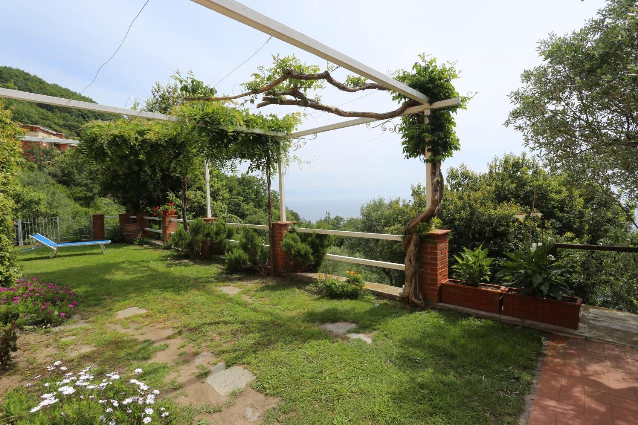 Villa Gio - Terrazza Nel Blu Bergeggi Exterior photo