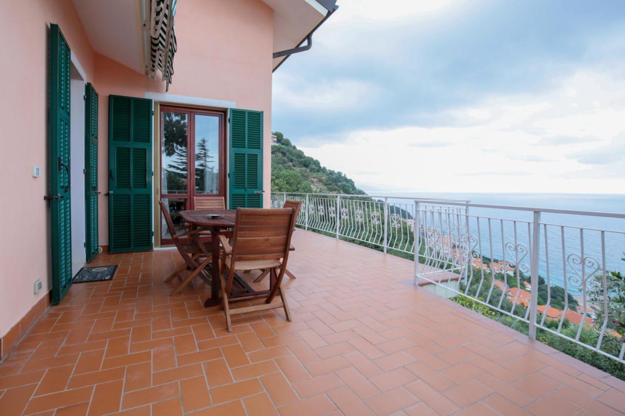 Villa Gio - Terrazza Nel Blu Bergeggi Exterior photo