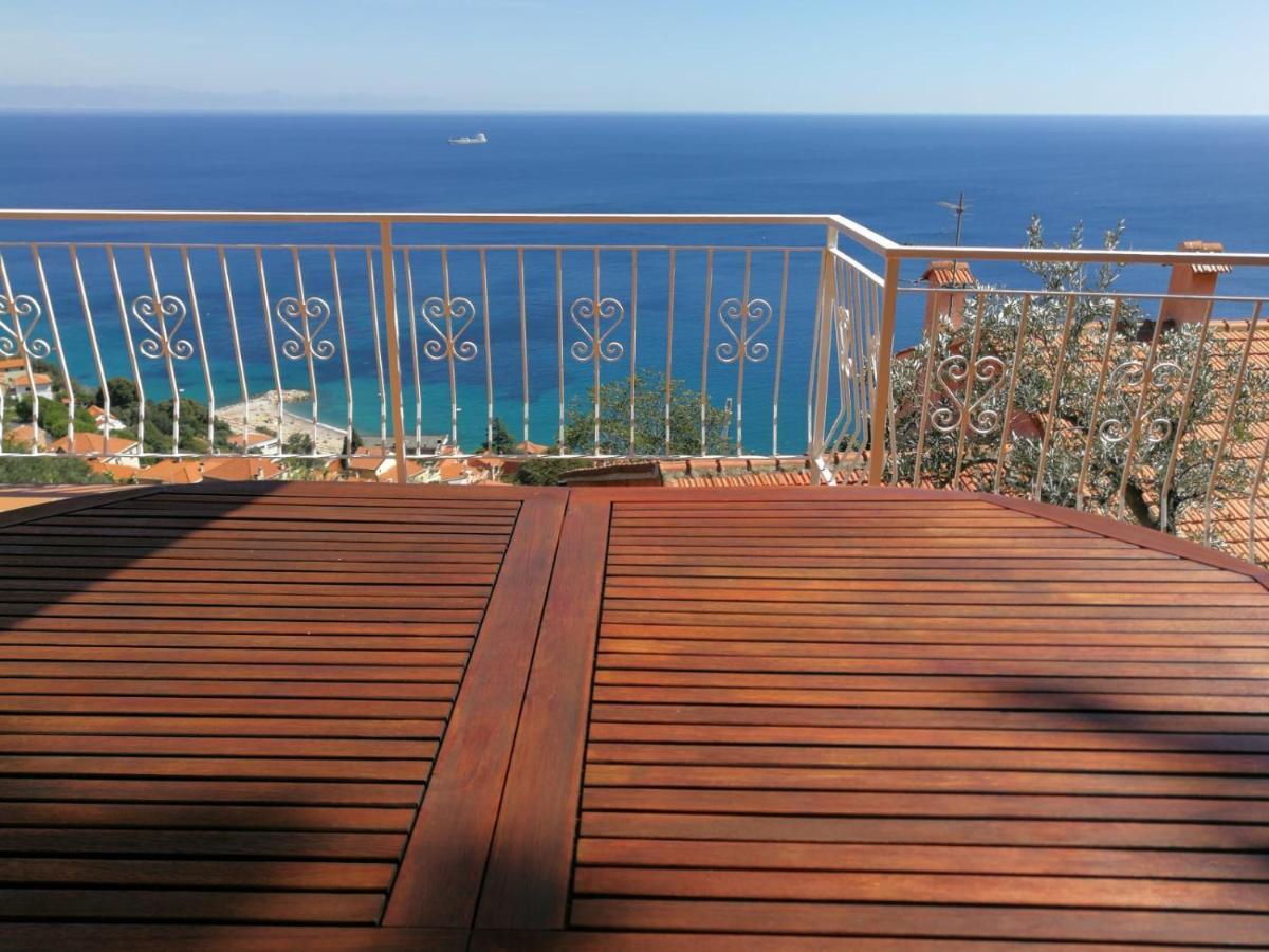 Villa Gio - Terrazza Nel Blu Bergeggi Exterior photo
